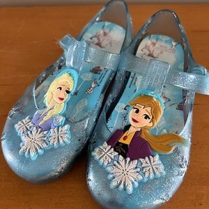 Girls Disney Frozen jelly shoes. EUC. Size 11.